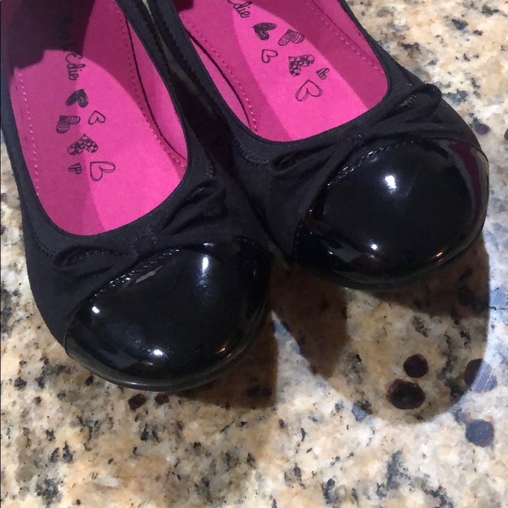 Black Ballet Flats